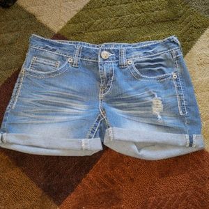 Short shorts